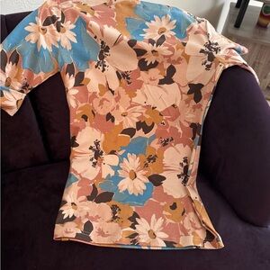 Ralph Lauren Floral Blouse in Peach and Blue, size M   Never worn